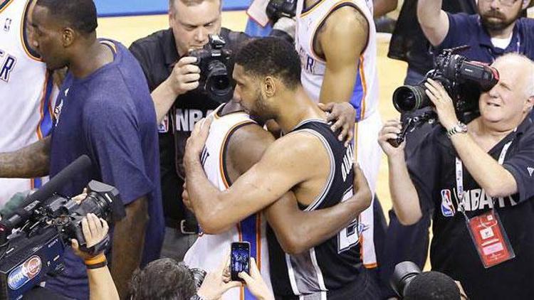 San Antonio Spurs finale çıktı, Miami Heat ile eşleşti