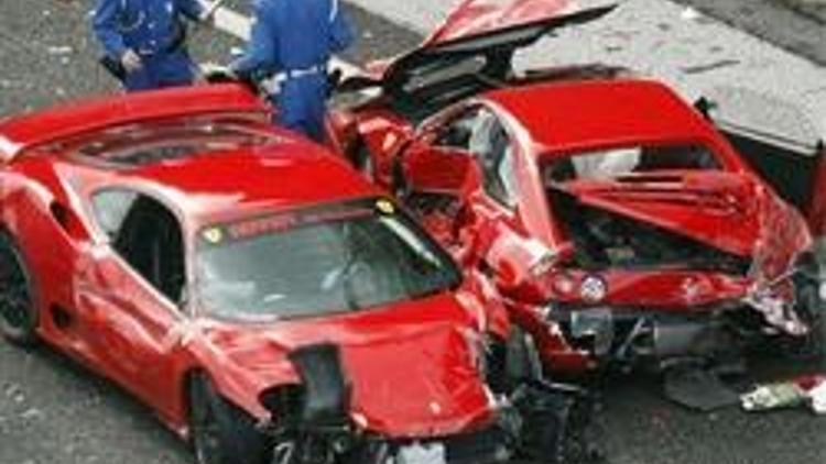 Dünyanın en pahalı araba kazası
