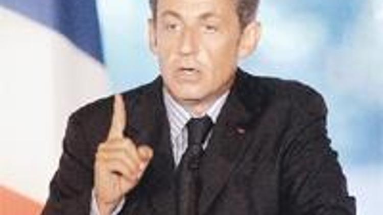 Sarkozy: Cesur ve tarihi bir jest