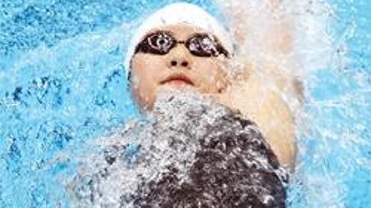 Havuzda Çin ABD doping kavgası