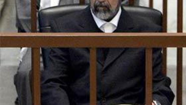 Saddam mahkemeyi protesto etti