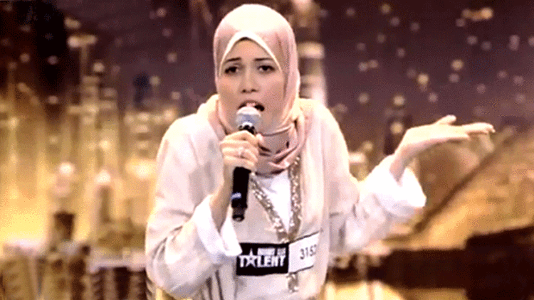 Mısır’ın İlk Kadın Rapçisi