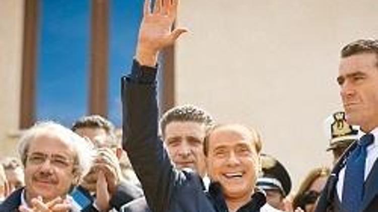 Berlusconi Clooney’yi tanık gösterdi