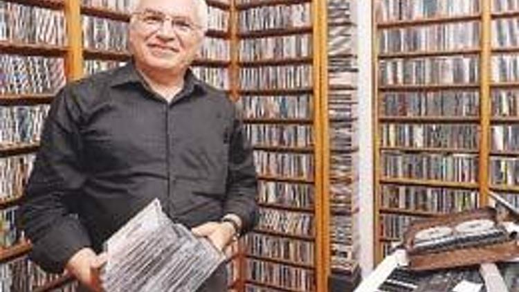 Tam tamına 63 bin müzik CD’si var