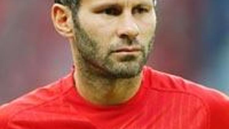 Giggs 800. kez Manchester forması giydi