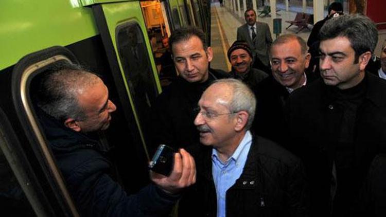 Kılıçdaroğlu metroda