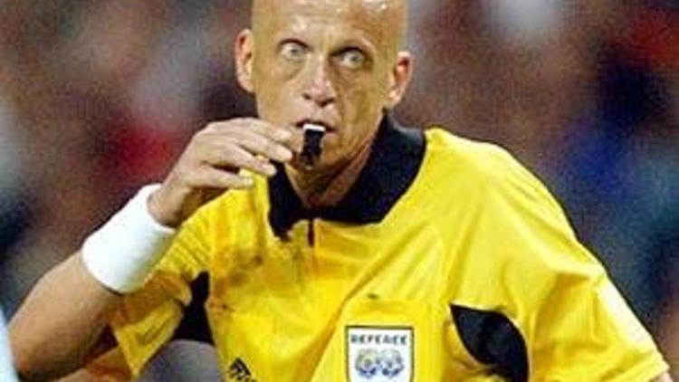 Pierluigi Collina bir tane