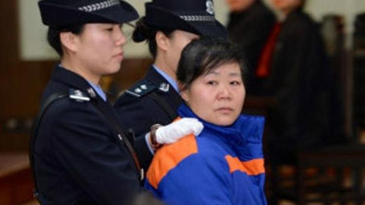 Çinde bebek satan doktora tecilli idam