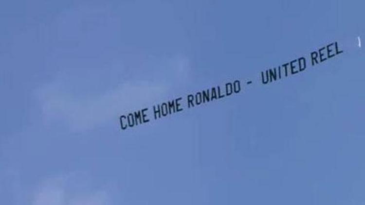 Manchester United taraftarından Ronaldoya çağrı
