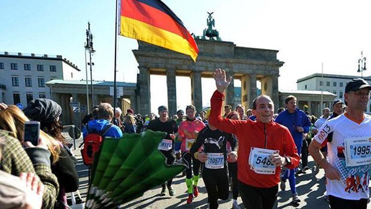 Almanyada 34. Berlin Yarı Maratonu