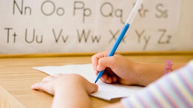 Finlandiya çocuklara el yazısı öğretmeyi bırakacak