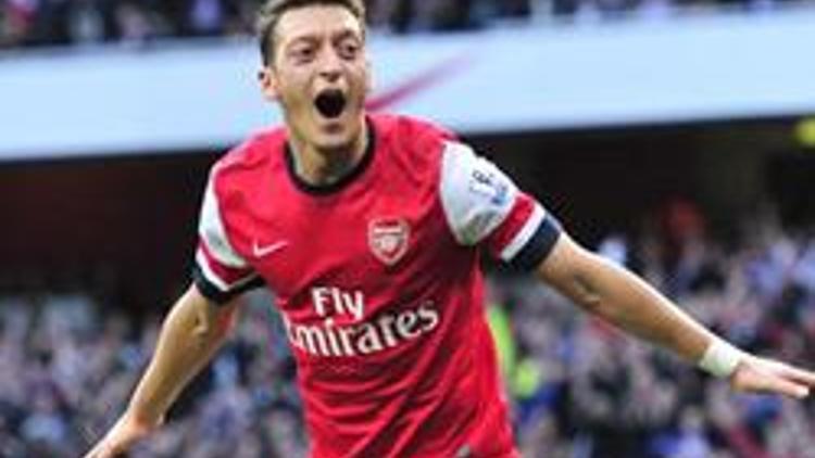 Mesut Özil Arsenali sırtladı