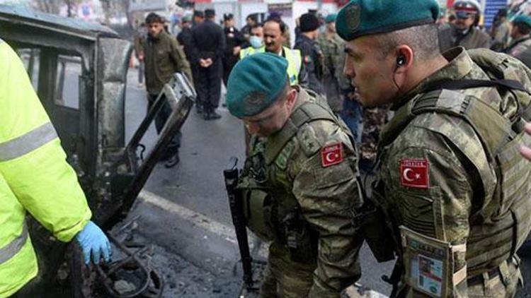 Afganistanda Türk elçilik aracına bombalı saldırı: 1 asker şehit