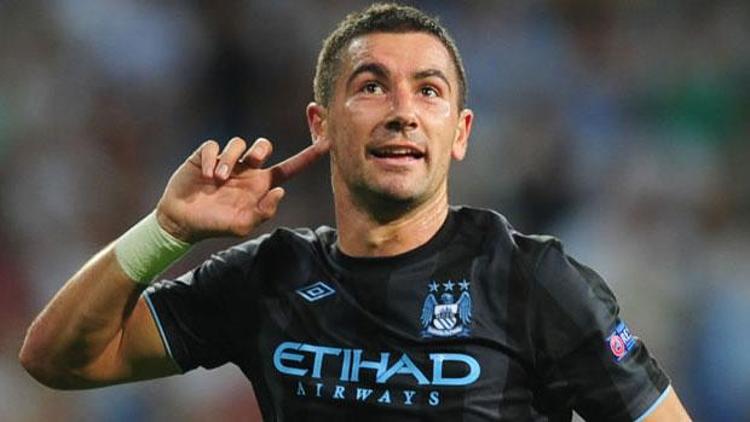 Baines Cityye Kolarov Galatasaraya