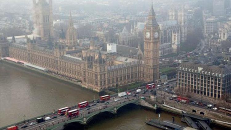 Londra’yı sahra tozu bastı