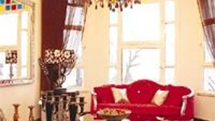Şaşaalı mobilyaların markası Türkiye’de