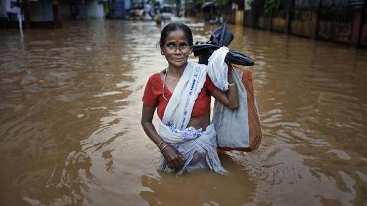Hindistanda muson yağmurları can aldı