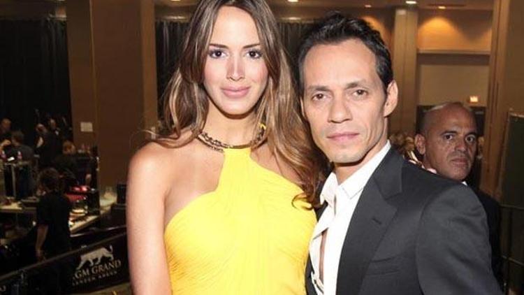 Grammy ödüllü şarkıcı Marc Anthony evlendi