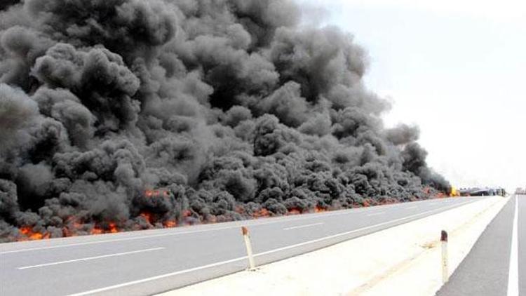 Nusaybin’de hampetrol yüklü tanker alev alev yandı