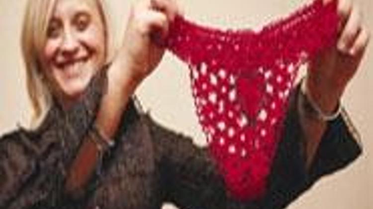 Papa’nın dantelcisinden g-string