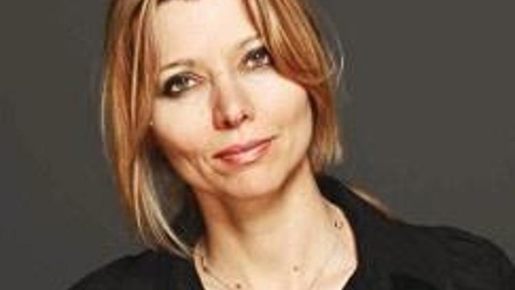 Elif Şafak dünya kadını