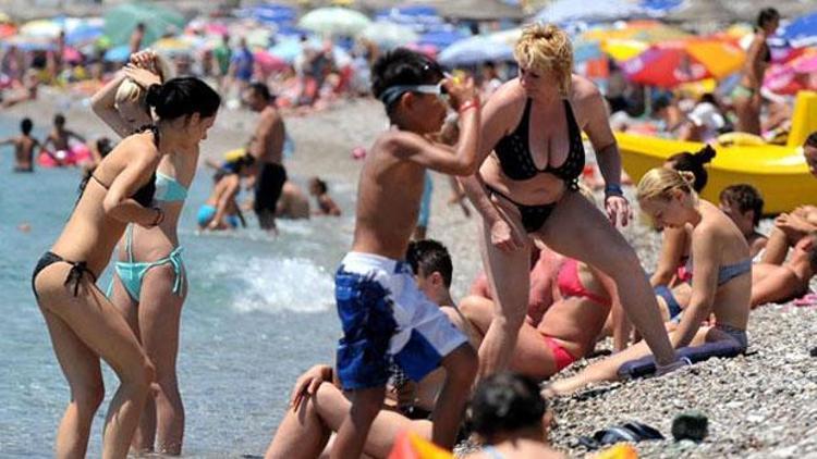 İlk 2 ayda Antalyaya gelen Rus turist yüzde 41 azaldı