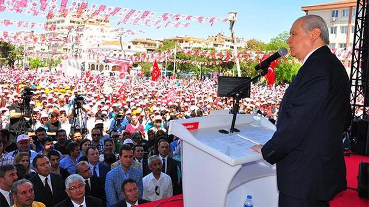 Bahçeli: İzmire gavur diyen alçaklar...