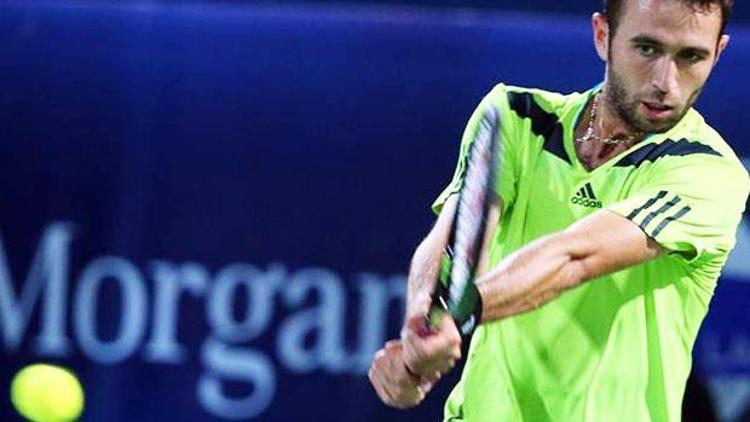 Marsel İlhan Dünya 1 numarası Novak Djokovice elendi