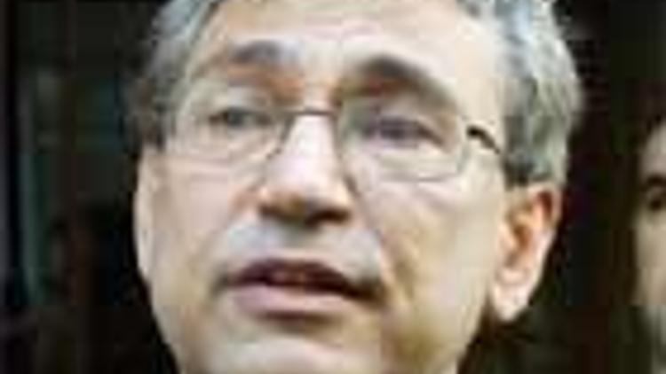 Orhan Pamuk: Ataturks Westernization project squeezes Ankara like a corset