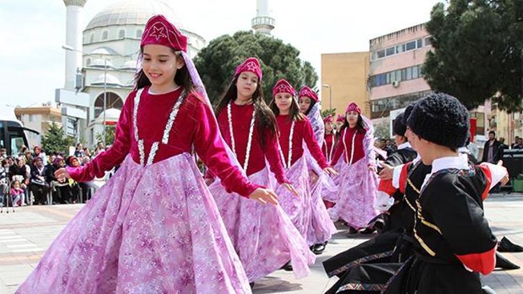 Dünyanın dansı sergilendi