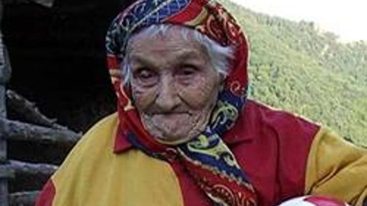 107 yaşındaki G.Saraylı Fatma Nine hayatını kaybetti