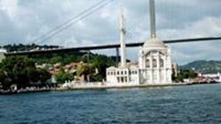 Beşiktaş ve Ortaköyde Boğaz görür evler 175 bin YTLye ev