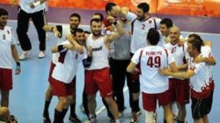 Erkekler hentbolda Türk Milli Takımı bronz madalya kazandı