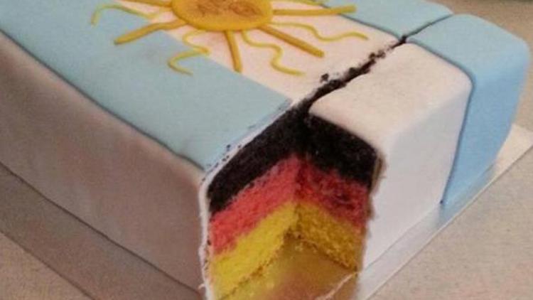 Arjantin görünümlü Alman pastası