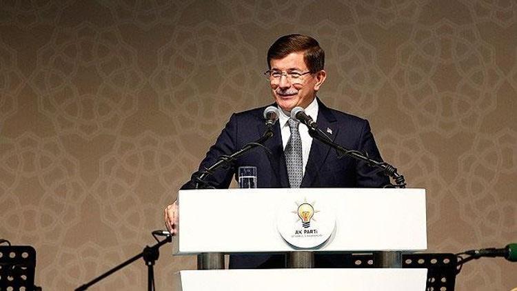 Başbakan Ahmet Davutoğlu: Hiçbir önyargı ve ön şartımız yok ama hükümet dışı tartışmalara girmeyeceğiz