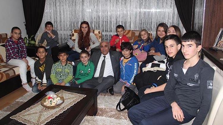 CHP’li Demirsoy çocuklarla buluştu