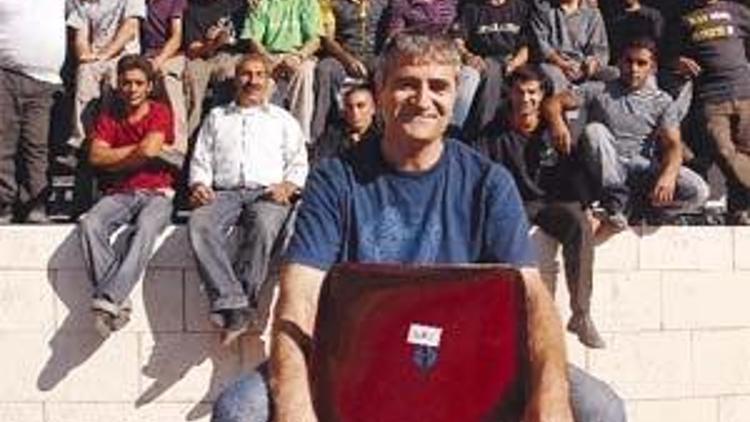 Ağrı, Karlıca Köyü İstanbul’un kültür-sanatıyla geçiniyor