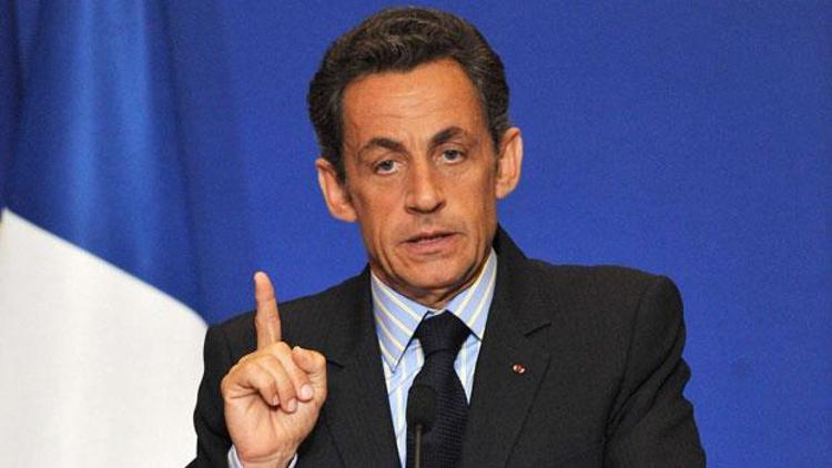 Fransız mahkemesinden Sarkozy hakkında flaş karar