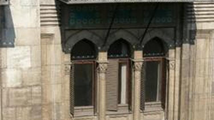 Karaköyde 102 yıllık bina 25 milyon liraya satışta