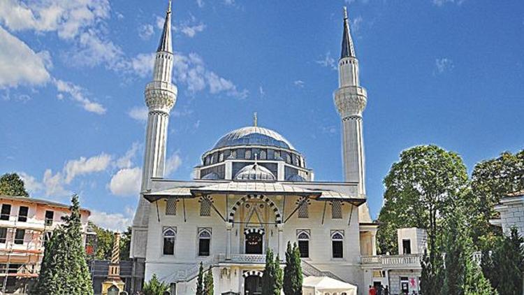 Eşcinsellerin cami bilmecesi