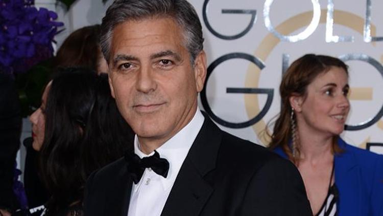 George Clooney, bekar günlerini aratmıyor