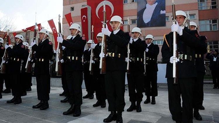 Çanakkale Deniz Zaferi’nin, 100’üncü yıl coşkusu İzmirde başladı