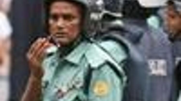 Bangladesh checks on Islamist threat over detainee