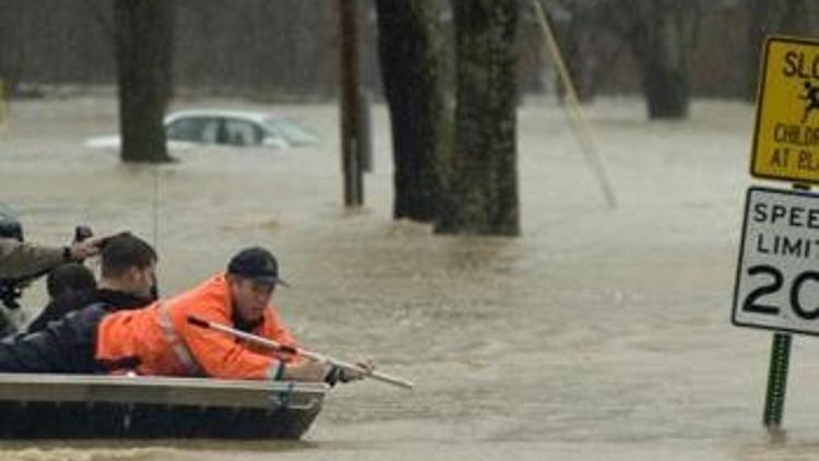 Severe rains in US leave 13 dead