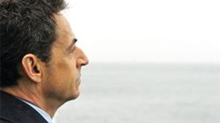 Sarkozy: Beşar Esad gitmeli