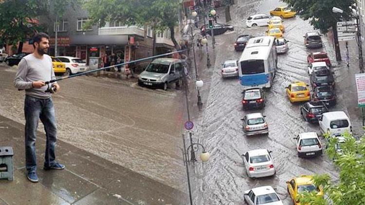 5 dakikalık yağış Ankarayı Venedik’e döndürdü