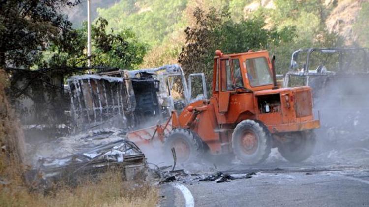 Tunceli-Erzincan karayolu ulaşıma tekrar kapatıldı