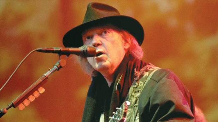 Neil Young Türkiye’ye geliyor
