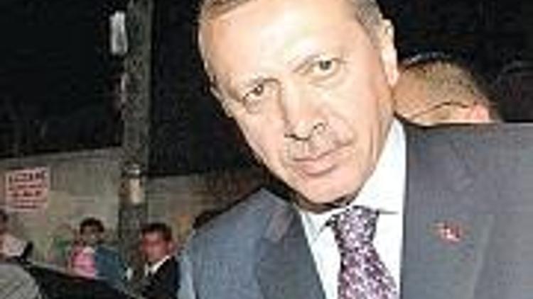 Başbakan Erdoğan yeğenlerinin sünnetine katıldı