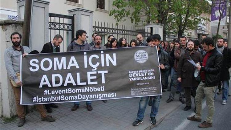 Soma Holding önünde eylem